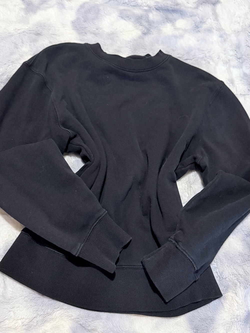 Black Women's Crewneck Sweater -Old Navy